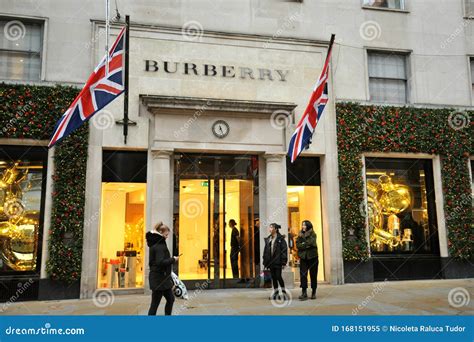 outlet burberry london